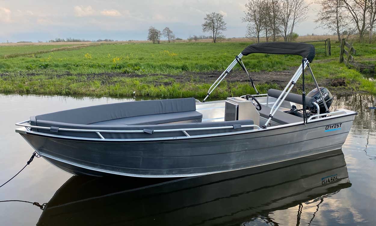 Aluminium-Sloep_QWEST_Marine_R-serie-bij-Allround-Watersport-1