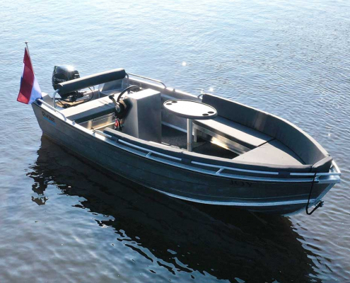 Aluminium-Sloep_QWEST_Marine_R450-bij-Allround-Watersport