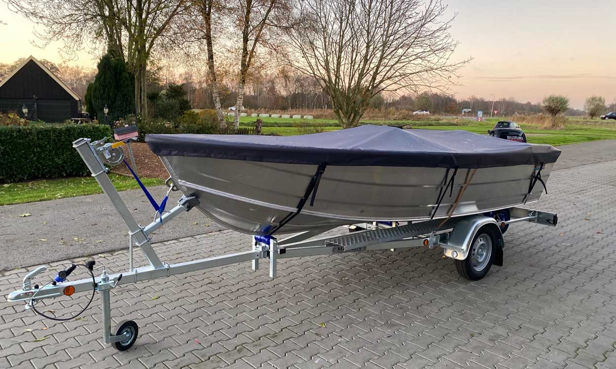 Aluminium_Boot_QWEST_Marine_RF-serie-bij-allround-watersport-1